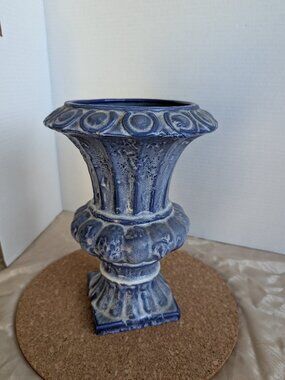 Poterie Laurentienne LG Delft Blue French Urn Vase. No Chips Or Cracks. Vintage